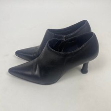 Vintage black leather pointed