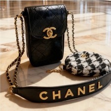 Custodia a tracolla e