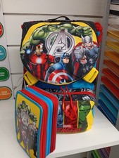 Zaino Avengers con astuccio 3 zip abbinato