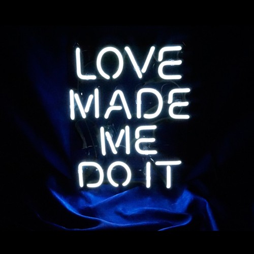 Insegna neon love made me - neon, 20"love