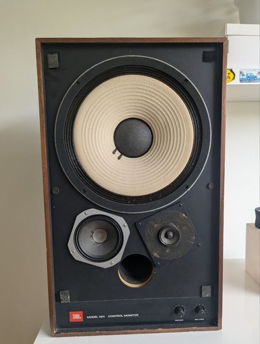 Jbl control monitor - monitor, a