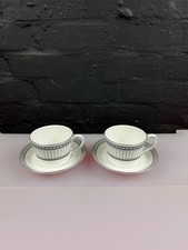 Set 2 tazze da tè e piattini