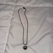 Ciondolo Gucci × adidas