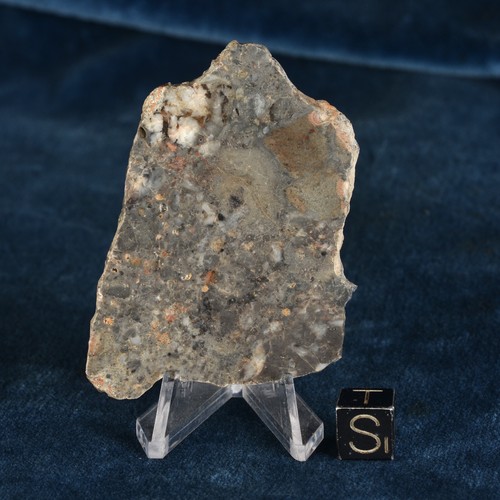Meteorite adrar 013 - meteorite,