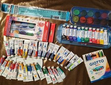 Vari Colori a tempera e Acquerello Giotto.