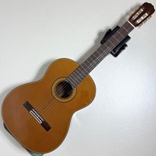 Chitarra classica TAKAMINE