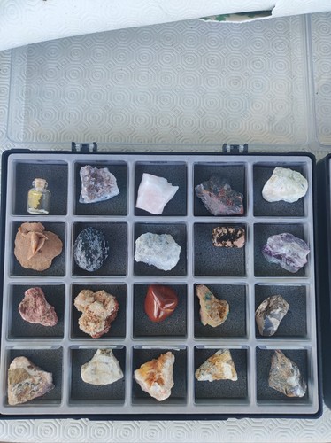 Collezione minerali gemme - e,