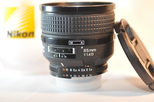 Nikon nikkor f 1 - af, 85