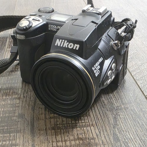 Nikon coolpix 5700 0 - nikon,