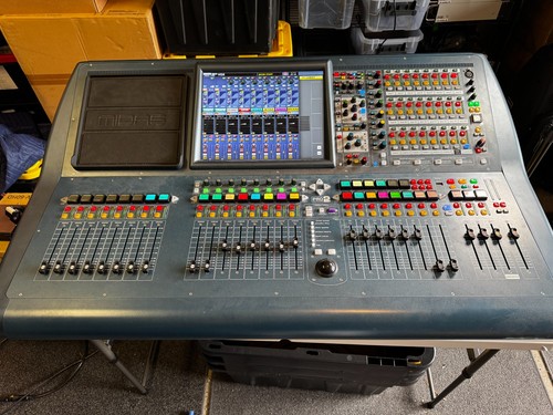 Midas pro2 56ch - midas, pro2-cc-ip