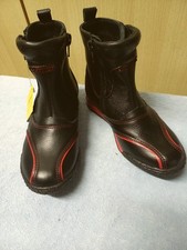 Stivaletti  neri chiusura