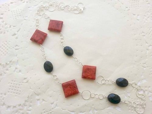 Collana pietre dure pasta - , di