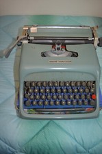 MACCHINA DA SCRIVERE OLIVETTI