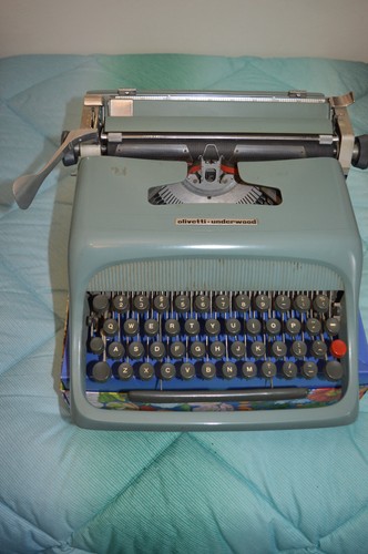 Macchina scrivere olivetti - scrivere,