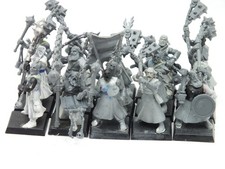 15 miniature flagellanti