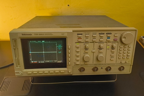 Oscilloscopio tektronix tds - tektronix,