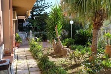 GELA appartamento con giardino, vista mare, Caposoprano - NO AGENZIA
