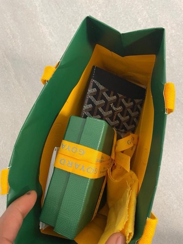Porte cartes goyard saint - goyard,