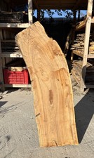Tavola di legno di ulivo