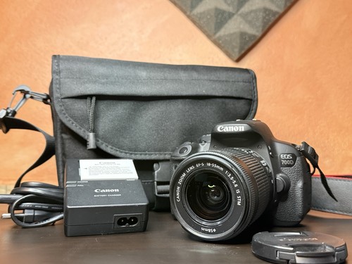Canon eos 700d s 18 - +, 18-55mm