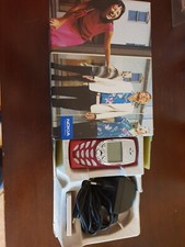 CELLULARE NOKIA  8310 FUNZIONANTE CON CARICABATTERIA IN CONFEZIONE ORIGINALE