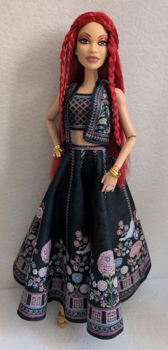 Barbie collector hybrid - barbie,
