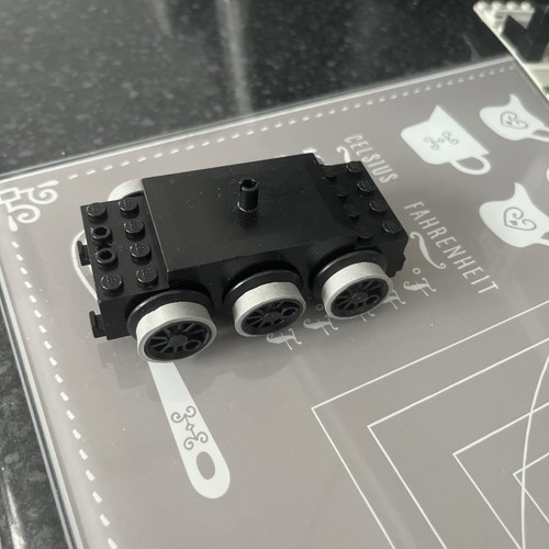 Lego treno vintage nero motore