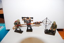 Lotto 3 vecchi soldatini di