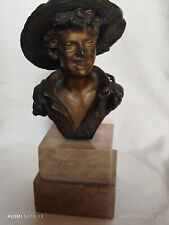 scugnizzo in bronzo basa in marmo firmato de martino