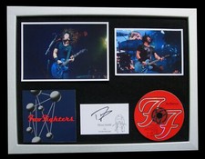FOO FIGHTERS+DAVE