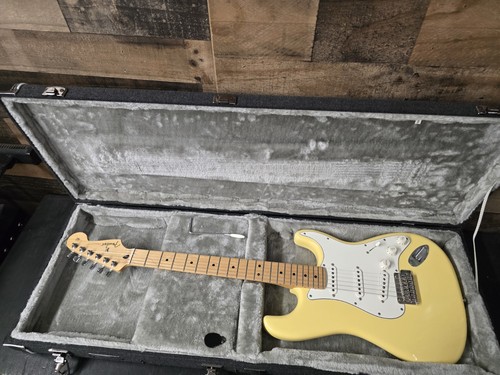 Fender stratocaster 2022 mim - fender,