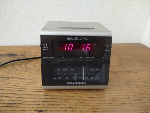 Radiosveglia vintage grundig - vintage,