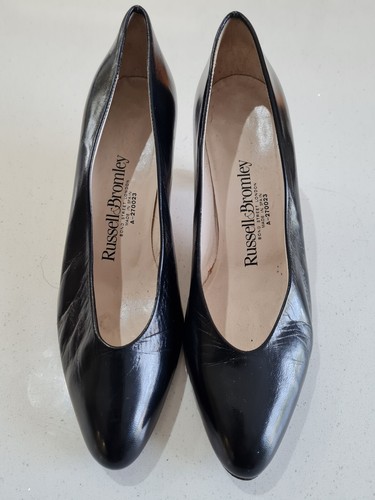 Scarpe corte strette nere
