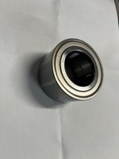 ROULEMENT MOYEU ROUE AVANT /