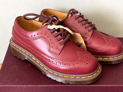 Martens made england - made,