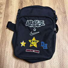 Nike Yu-Gi-Oh quasi nuove