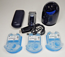Braun 8985 Shaver W/Cleaning
