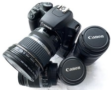 Kit fotocamera reflex digitale