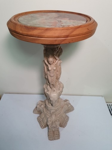 Tavolino asiatico orientale