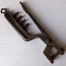 Antica Pinza Perforatrice