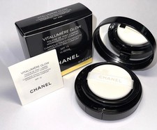 Chanel Vitalumière Glow