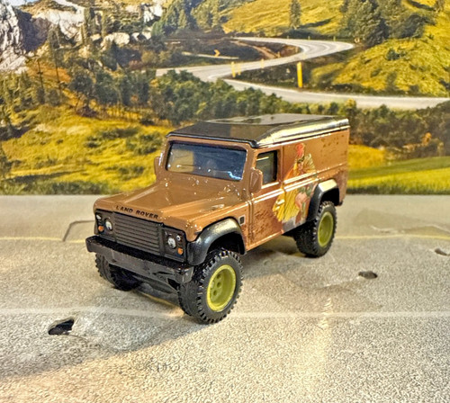 Hot wheels land rover - hot,