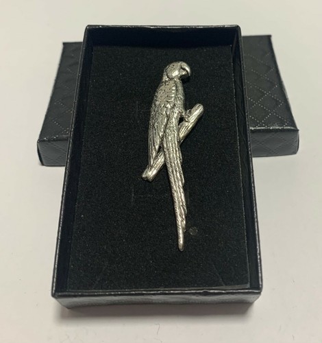 Parrot pewter pin badge brooch - parrot,