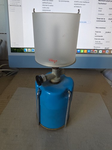 Ancienne lampe bleuet camping - ancienne,