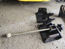 Supporto sollevatore rasaerba