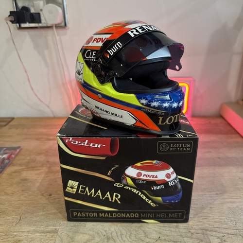 Casco pastor maldonado lotus - casco,