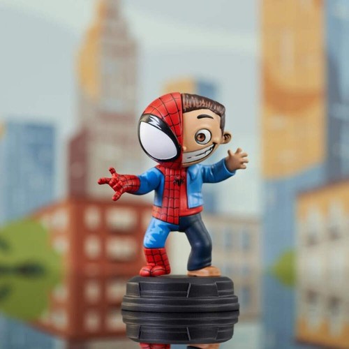 Diamond select toys - select, marvel