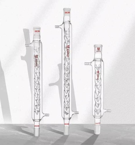 Colonna distillazione in - colonna, di