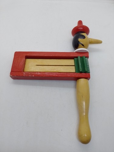 Pinocchio raganella giocattolo