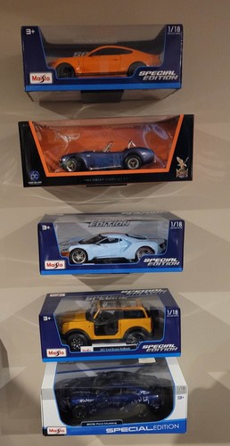 Supporto parete per ferrari - da,